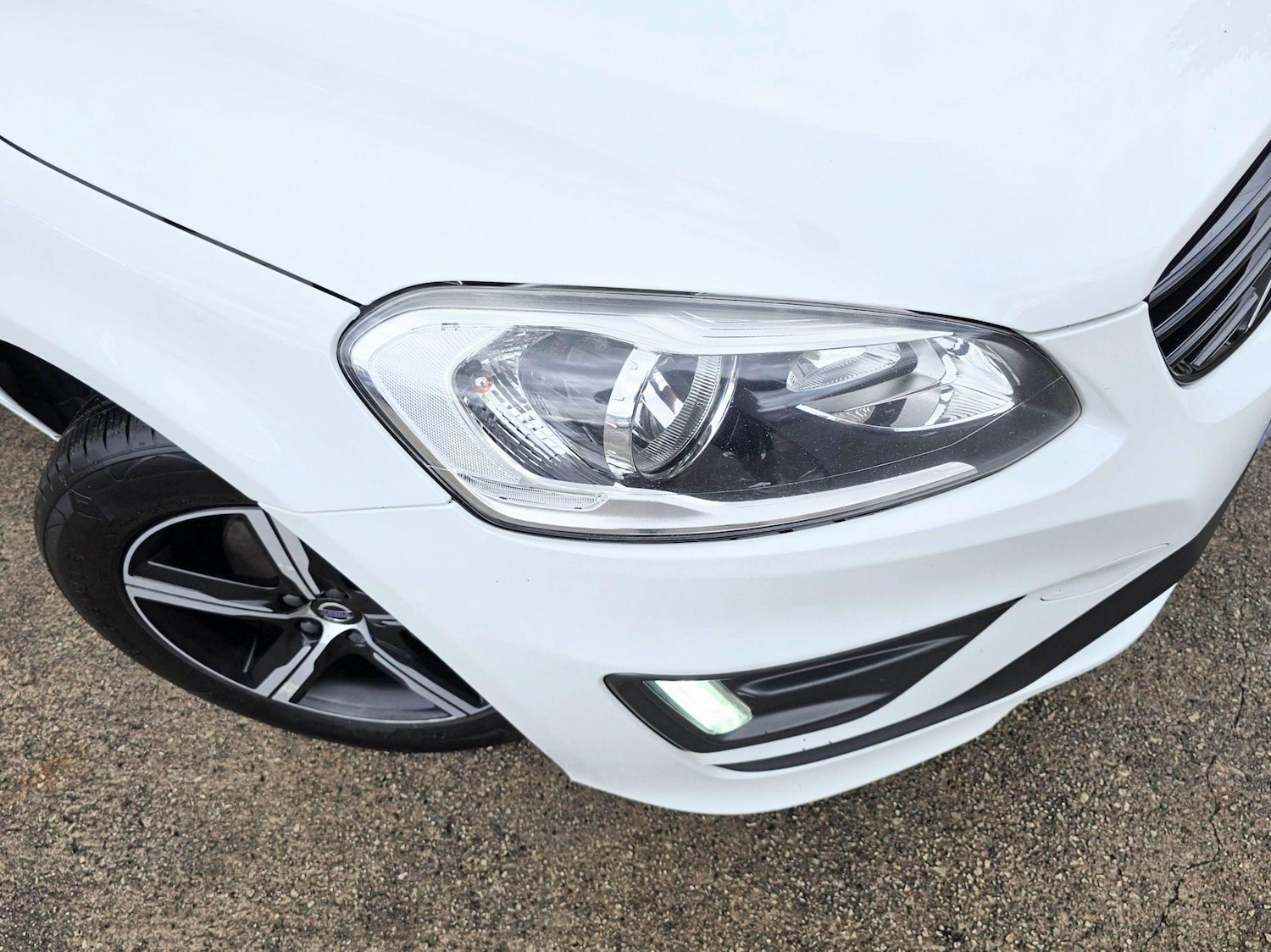 Used Volvo XC60 2016 for sale - 76227270: Photo 5