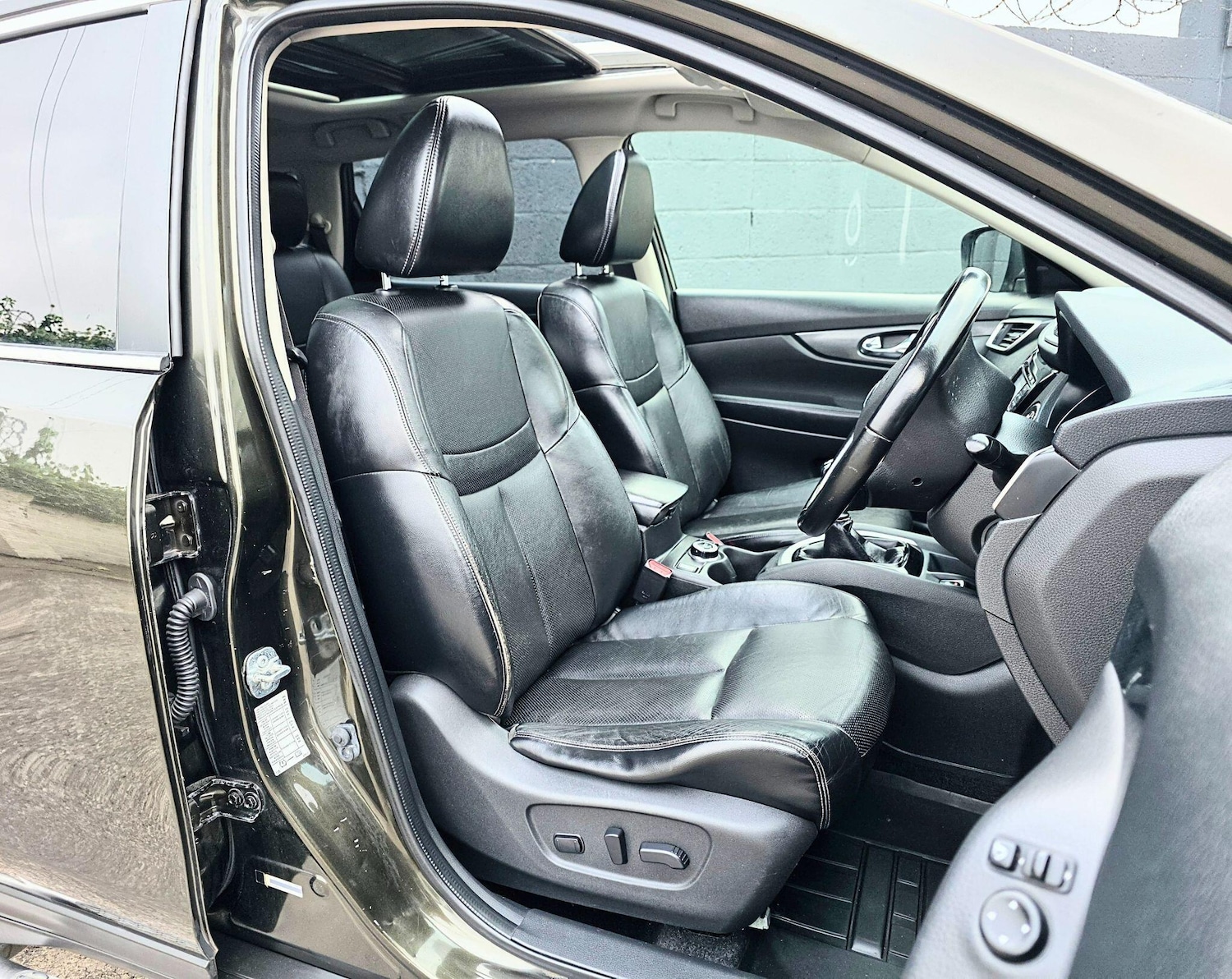 Used Nissan X-Trail 2014 for sale - 76227032: Photo 2