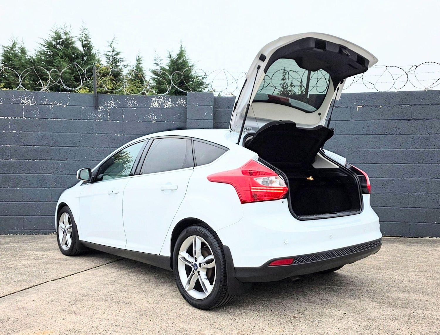 Used Ford Focus 2013 for sale - 76584345: Photo 14