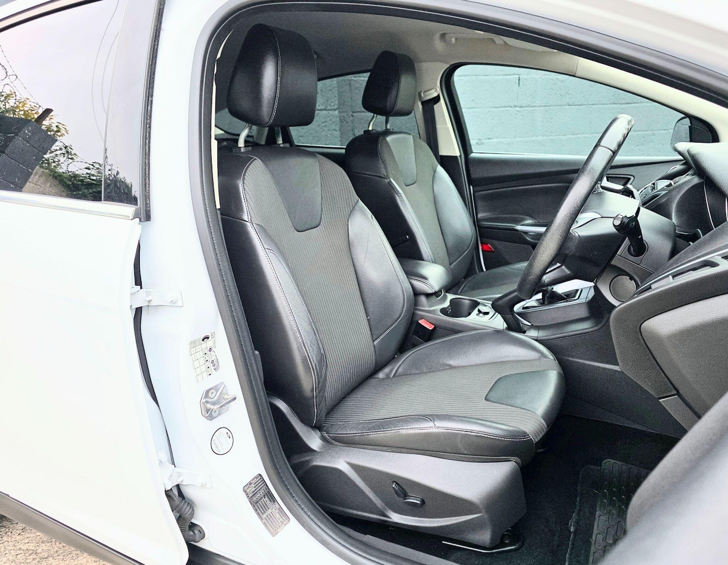 Used Ford Focus 2013 for sale - 76584345: Photo 23