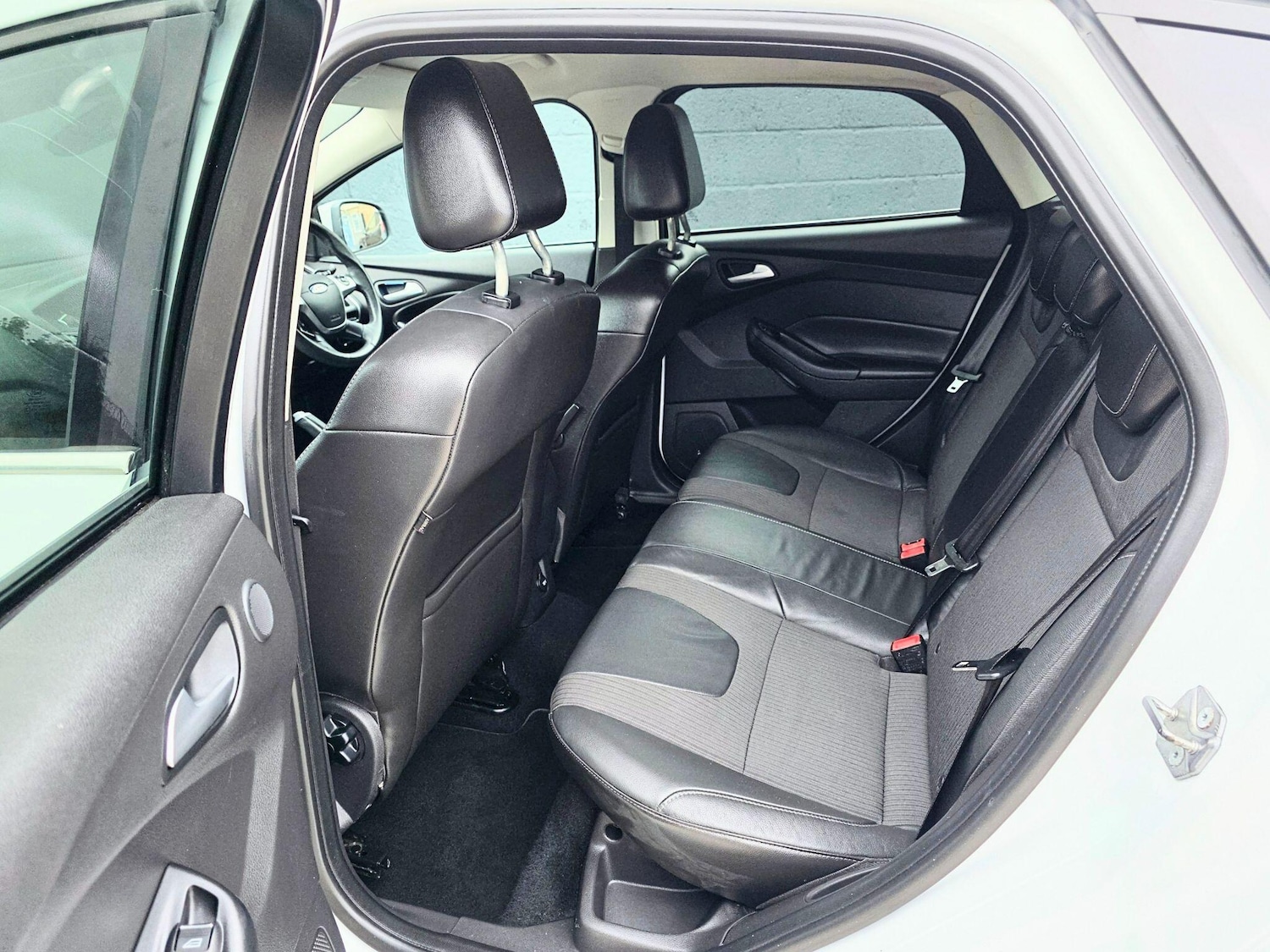 Used Ford Focus 2013 for sale - 76584345: Photo 32