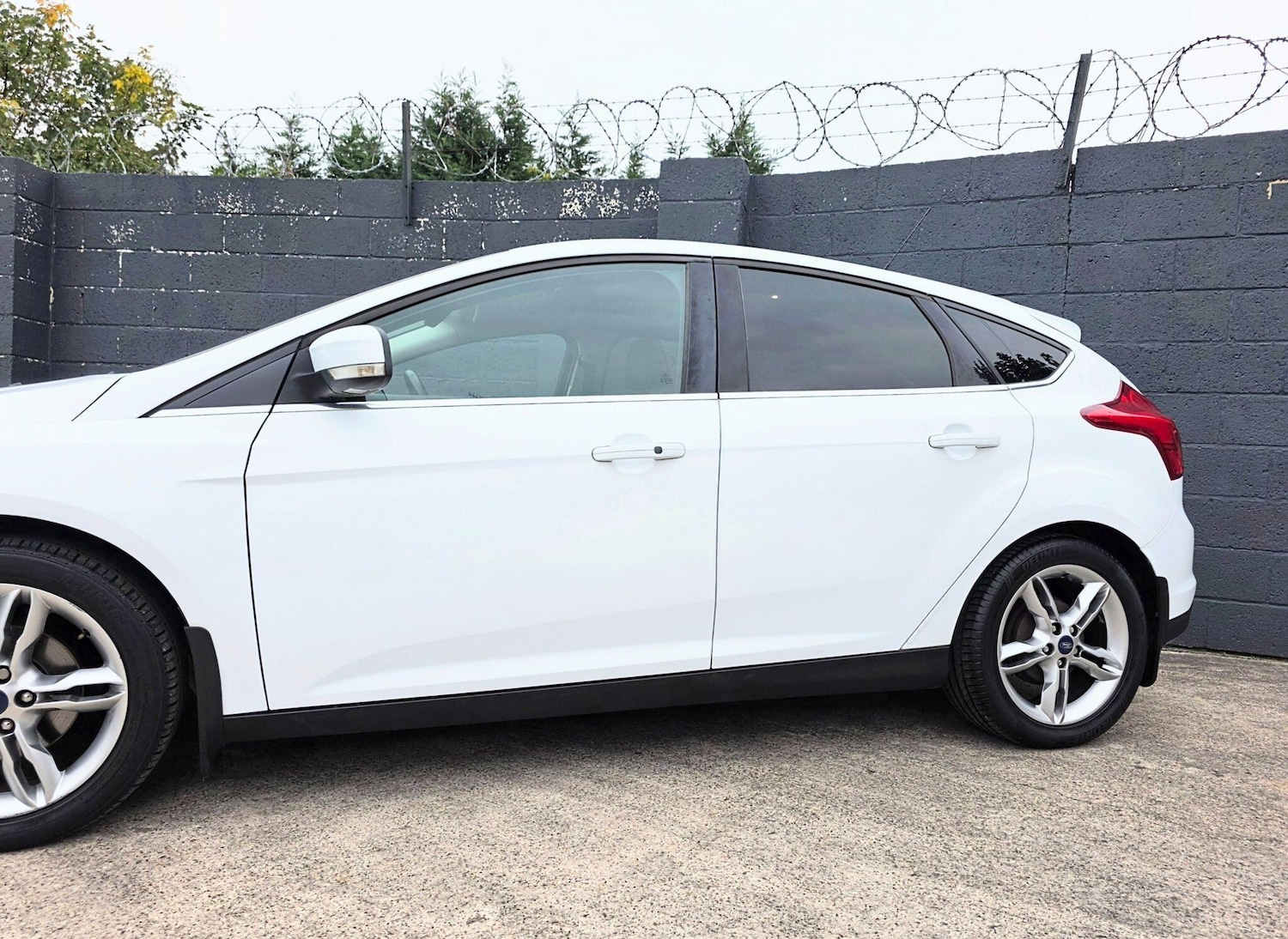 Used Ford Focus 2013 for sale - 76584345: Photo 9