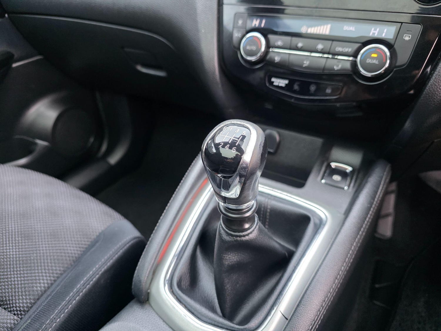 Used Nissan Qashqai 2014 for sale - 76936108: Photo 19