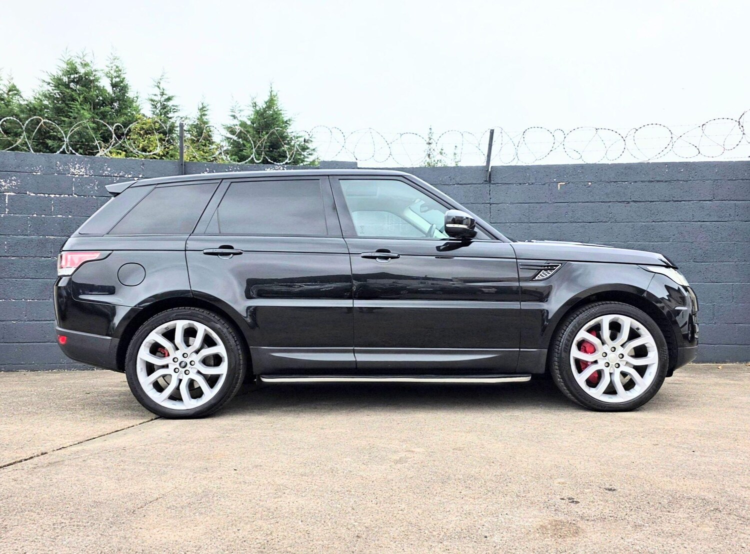 Used Land Rover Range Rover Sport 2015 for sale - 76294976: Photo 8