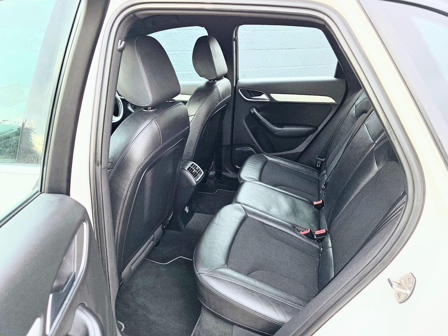 Used Audi Q3 2014 for sale - 76727259: Photo 34