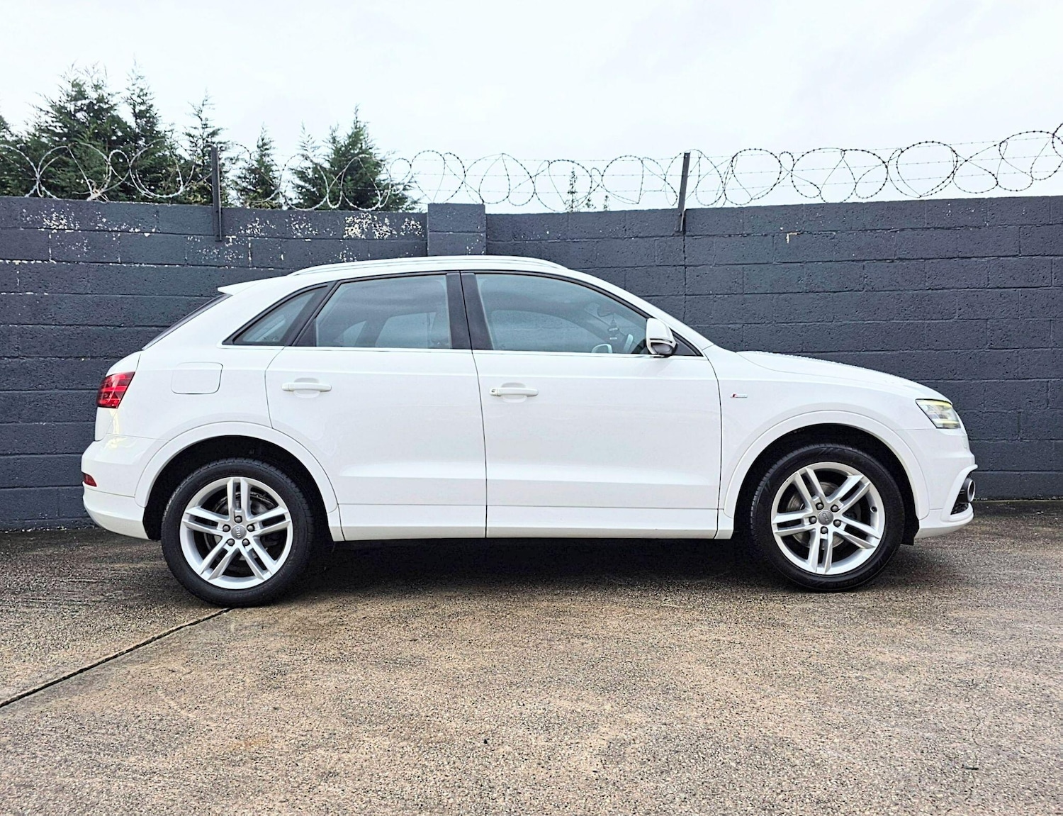 Used Audi Q3 2014 for sale - 76727259: Photo 8
