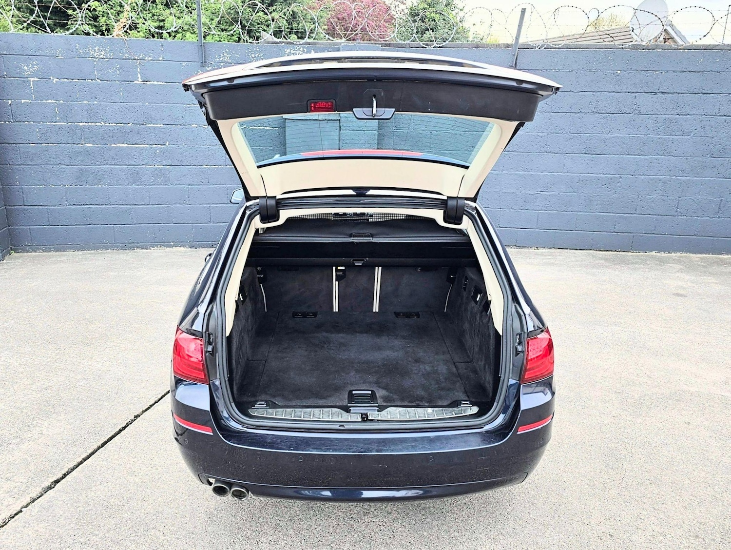 Used BMW 5 Series 2010 for sale - 76585369: Photo 19