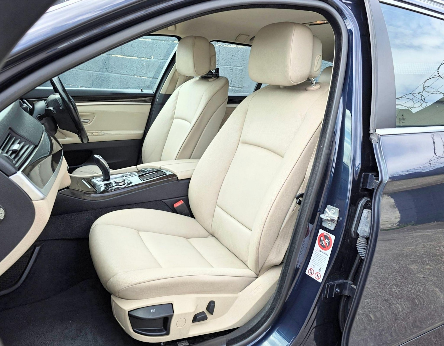 Used BMW 5 Series 2010 for sale - 76585369: Photo 29