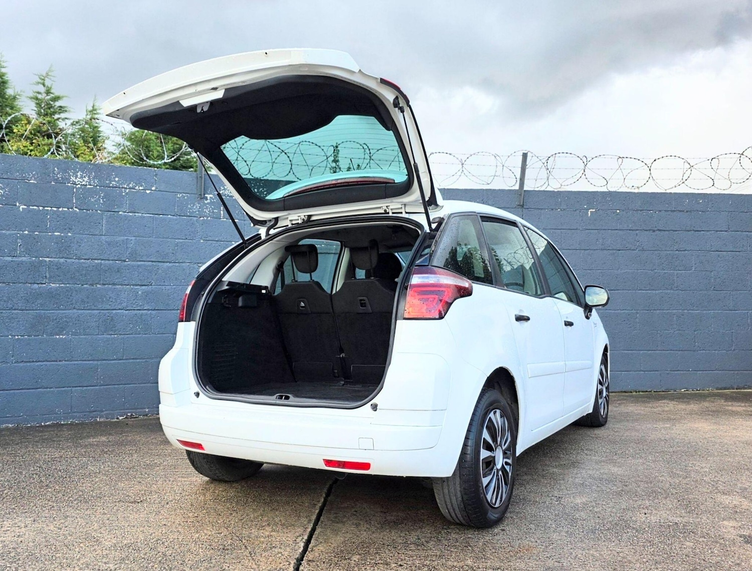 Used Citroen C4 Picasso 2012 for sale - 76226671: Photo 19