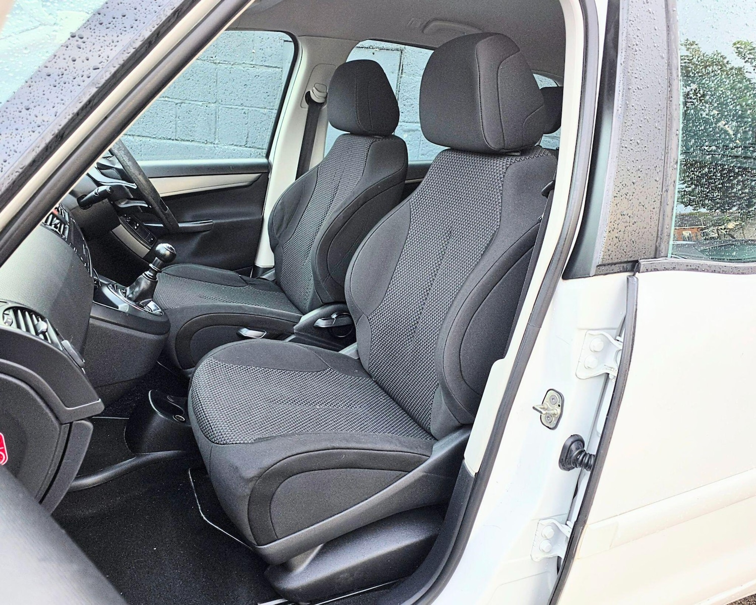 Used Citroen C4 Picasso 2012 for sale - 76226671: Photo 28