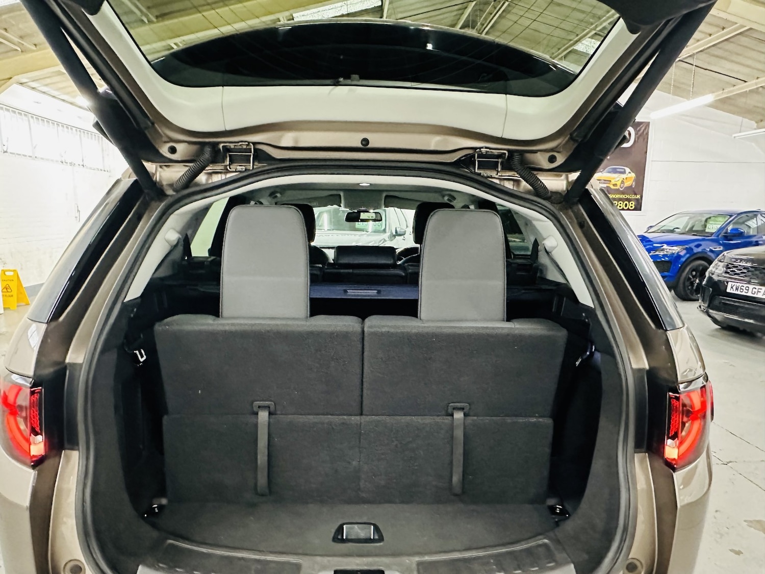 Used Land Rover Discovery Sport 2016 for sale - 77991658: Photo 25