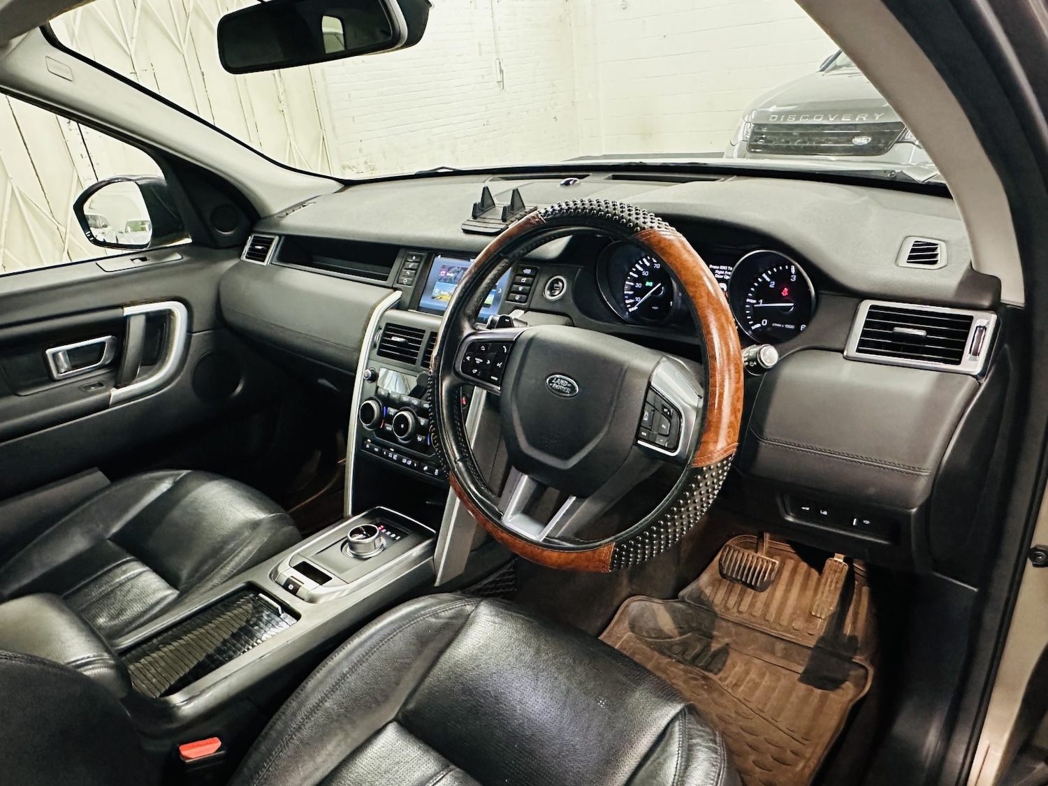 Used Land Rover Discovery Sport 2016 for sale - 77991658: Photo 46