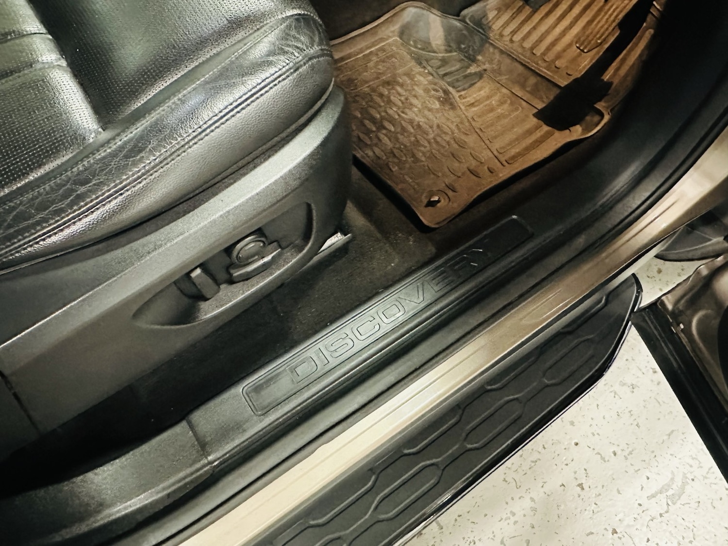 Used Land Rover Discovery Sport 2016 for sale - 77991658: Photo 50