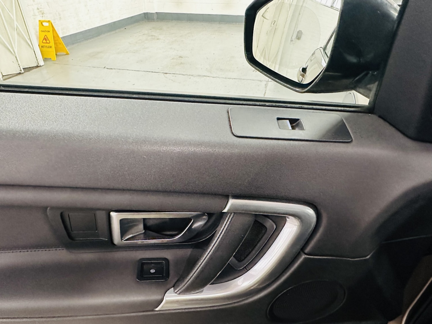 Used Land Rover Discovery Sport 2016 for sale - 77991658: Photo 52