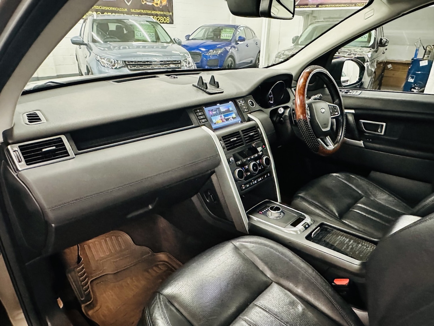 Used Land Rover Discovery Sport 2016 for sale - 77991658: Photo 56