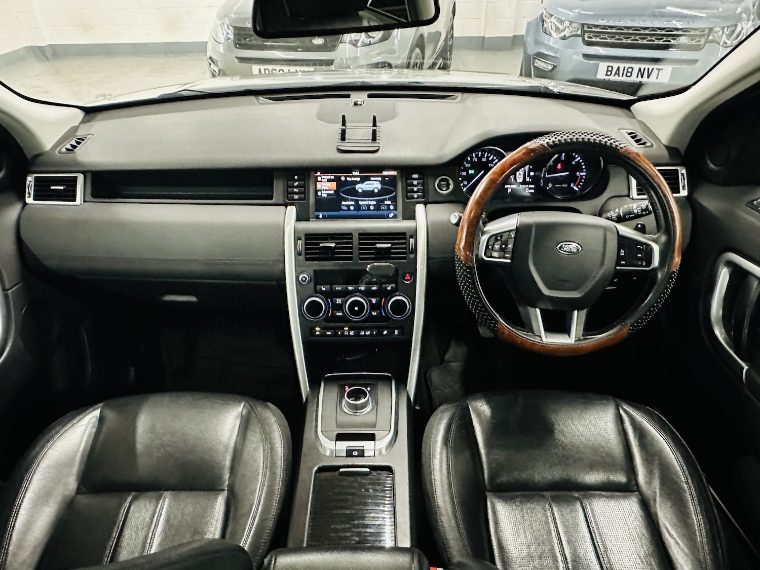 Used Land Rover Discovery Sport 2016 for sale - 77991658: Photo 67