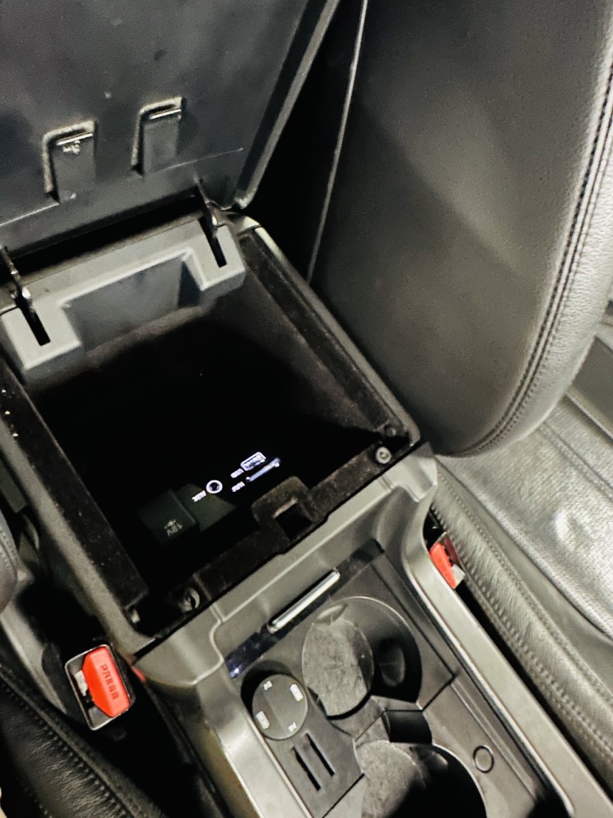 Used Land Rover Discovery Sport 2016 for sale - 77991658: Photo 90