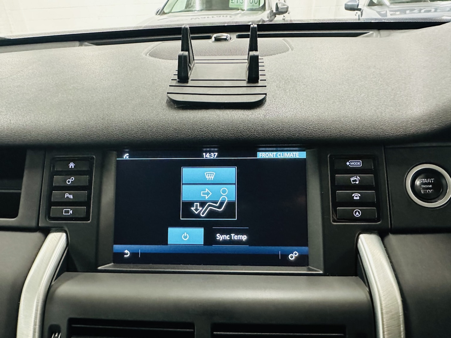 Used Land Rover Discovery Sport 2016 for sale - 77991658: Photo 91