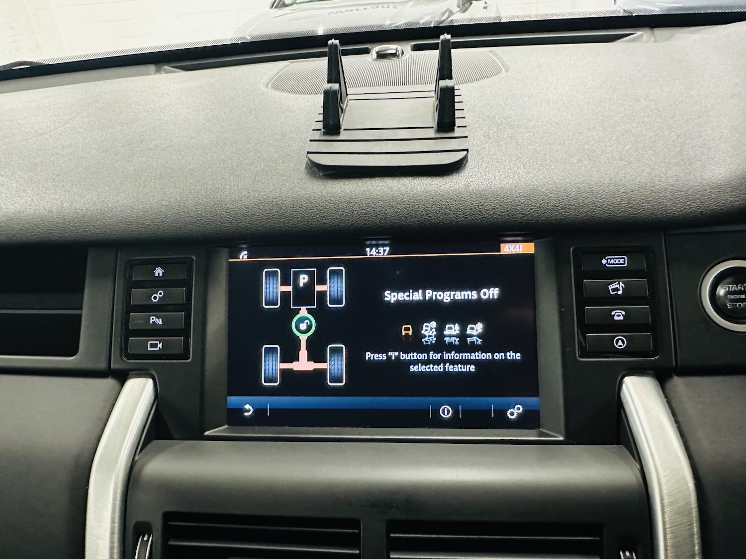 Used Land Rover Discovery Sport 2016 for sale - 77991658: Photo 94