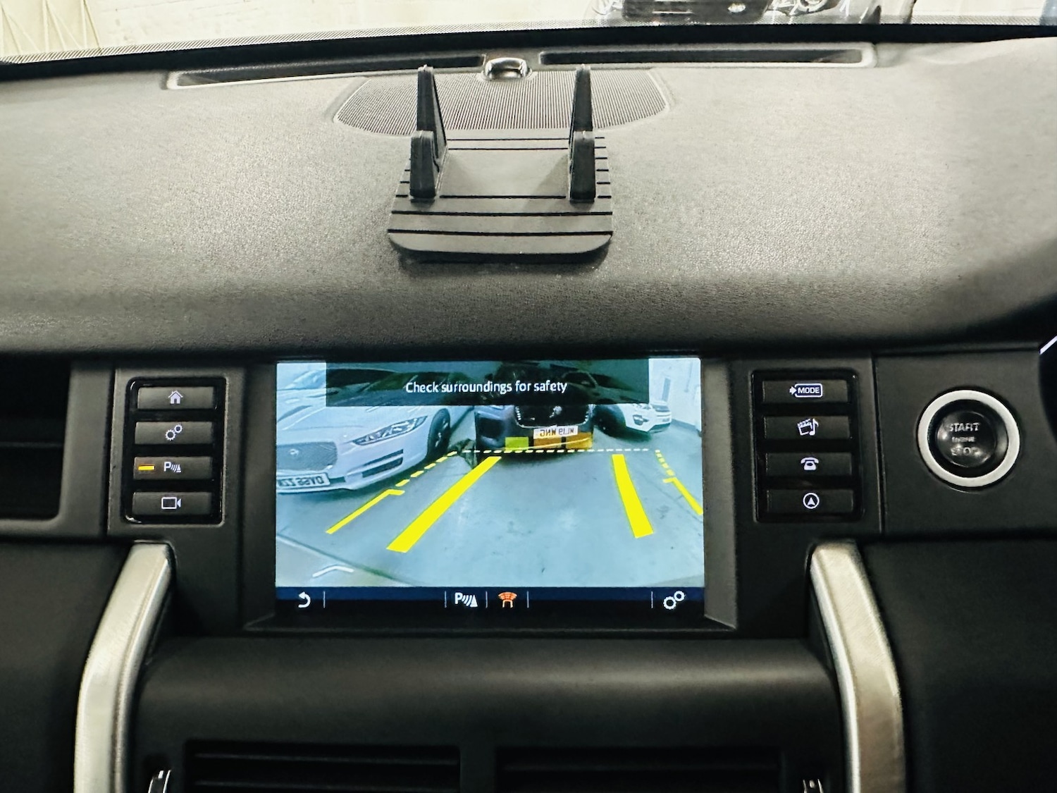 Used Land Rover Discovery Sport 2016 for sale - 77991658: Photo 97