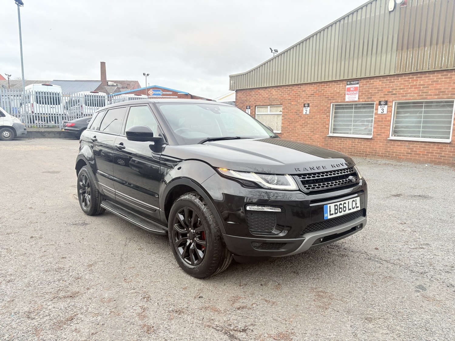 Used Land Rover Range Rover Evoque 2017 for sale - 77027884: Photo 2