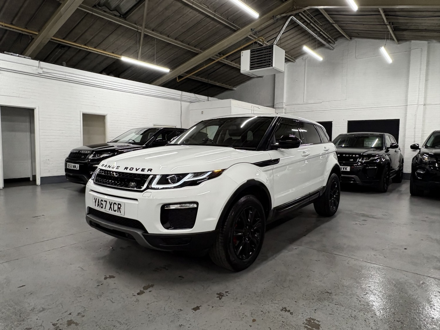 Used Land Rover Range Rover Evoque 2018 for sale - 77303681: Photo 2