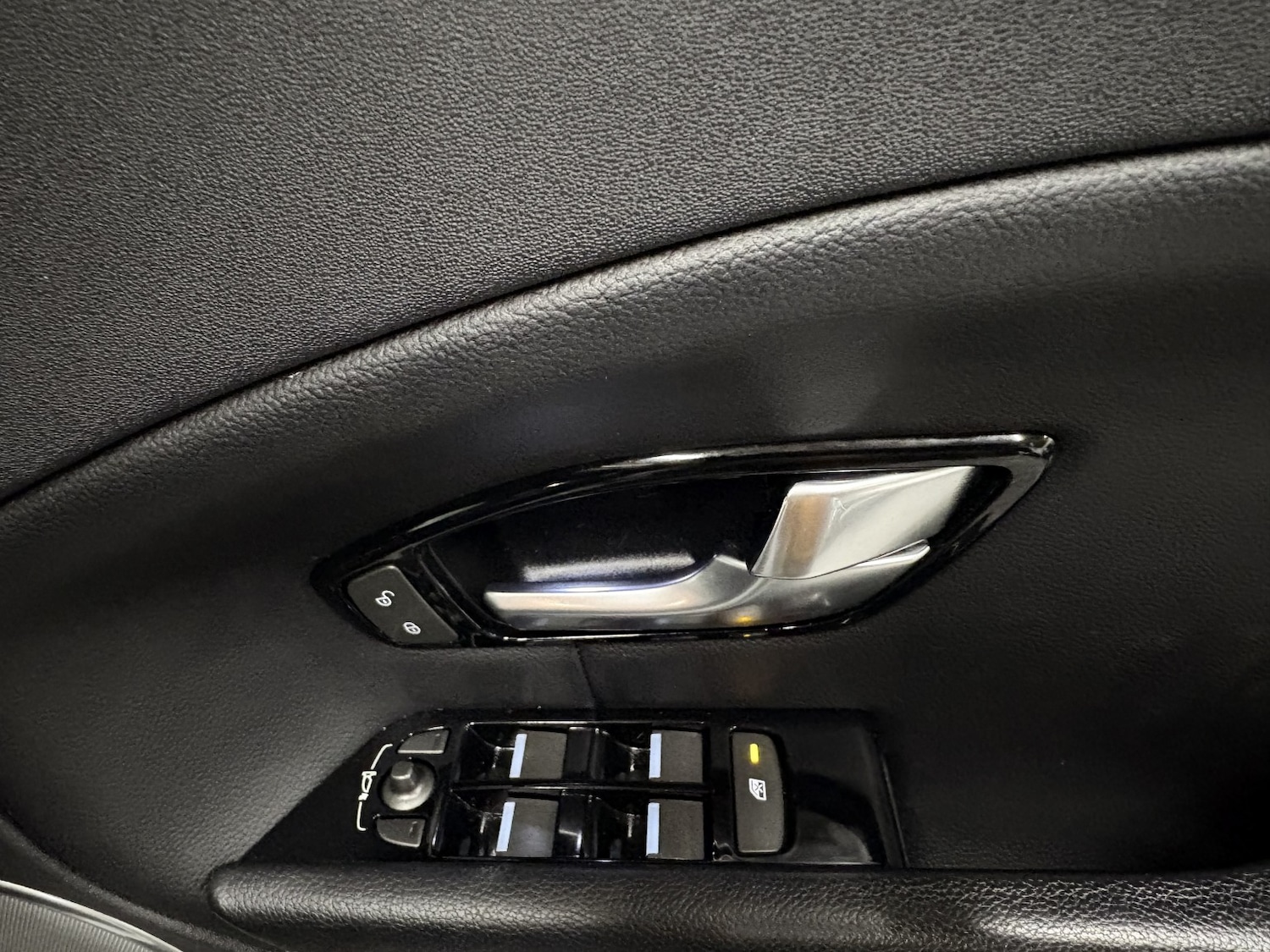 Used Land Rover Range Rover Evoque 2018 for sale - 77303681: Photo 30