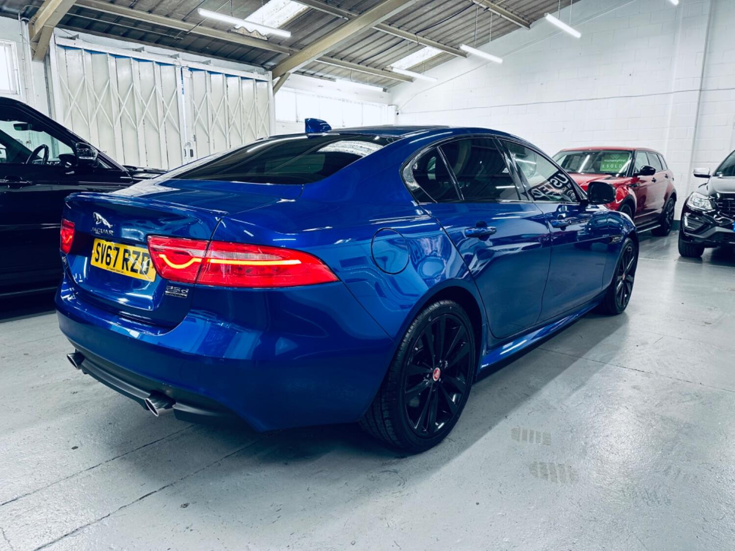 Used Jaguar XE 2017 for sale - 76397017: Photo 3