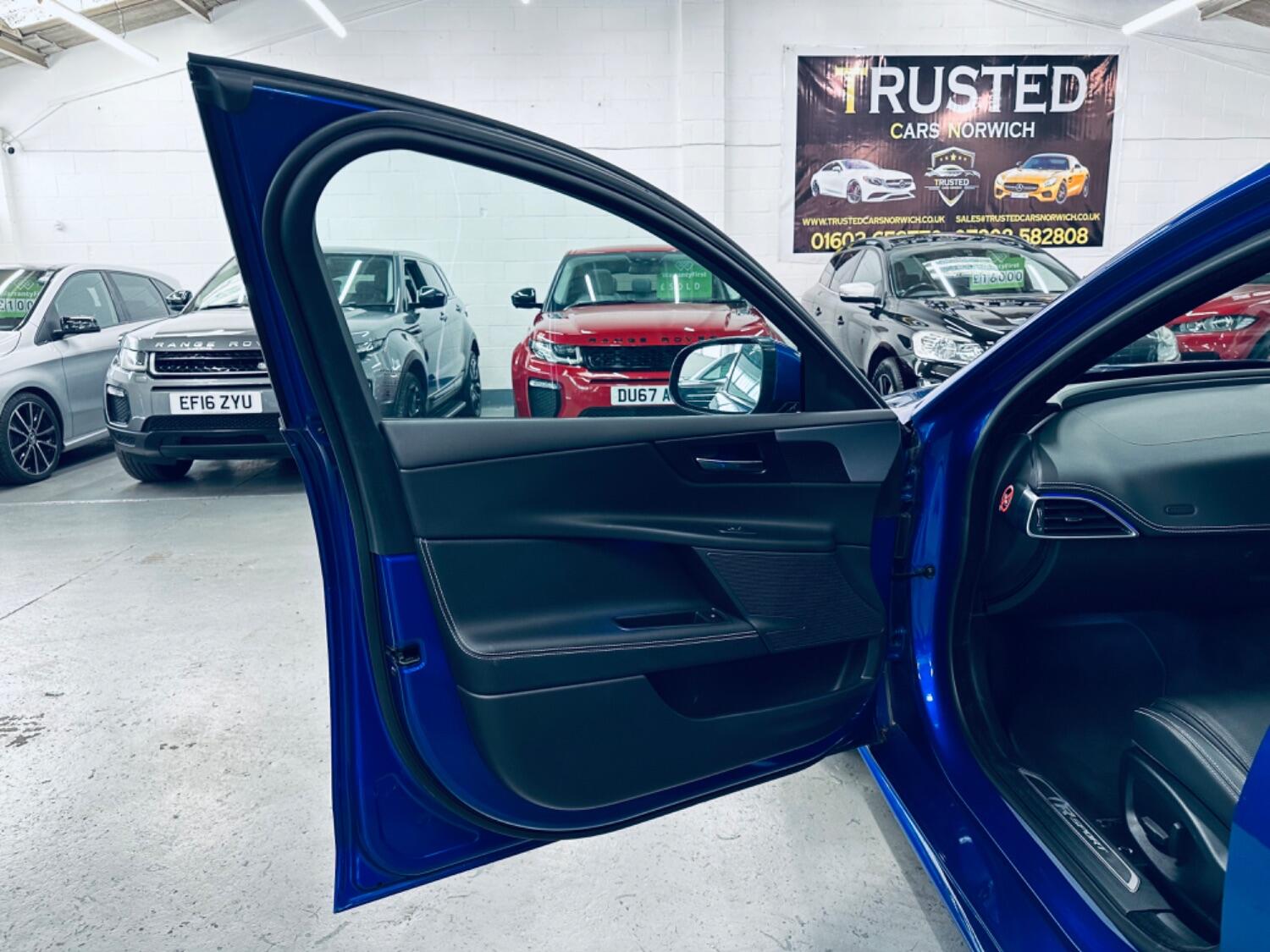 Used Jaguar XE 2017 for sale - 76397017: Photo 33