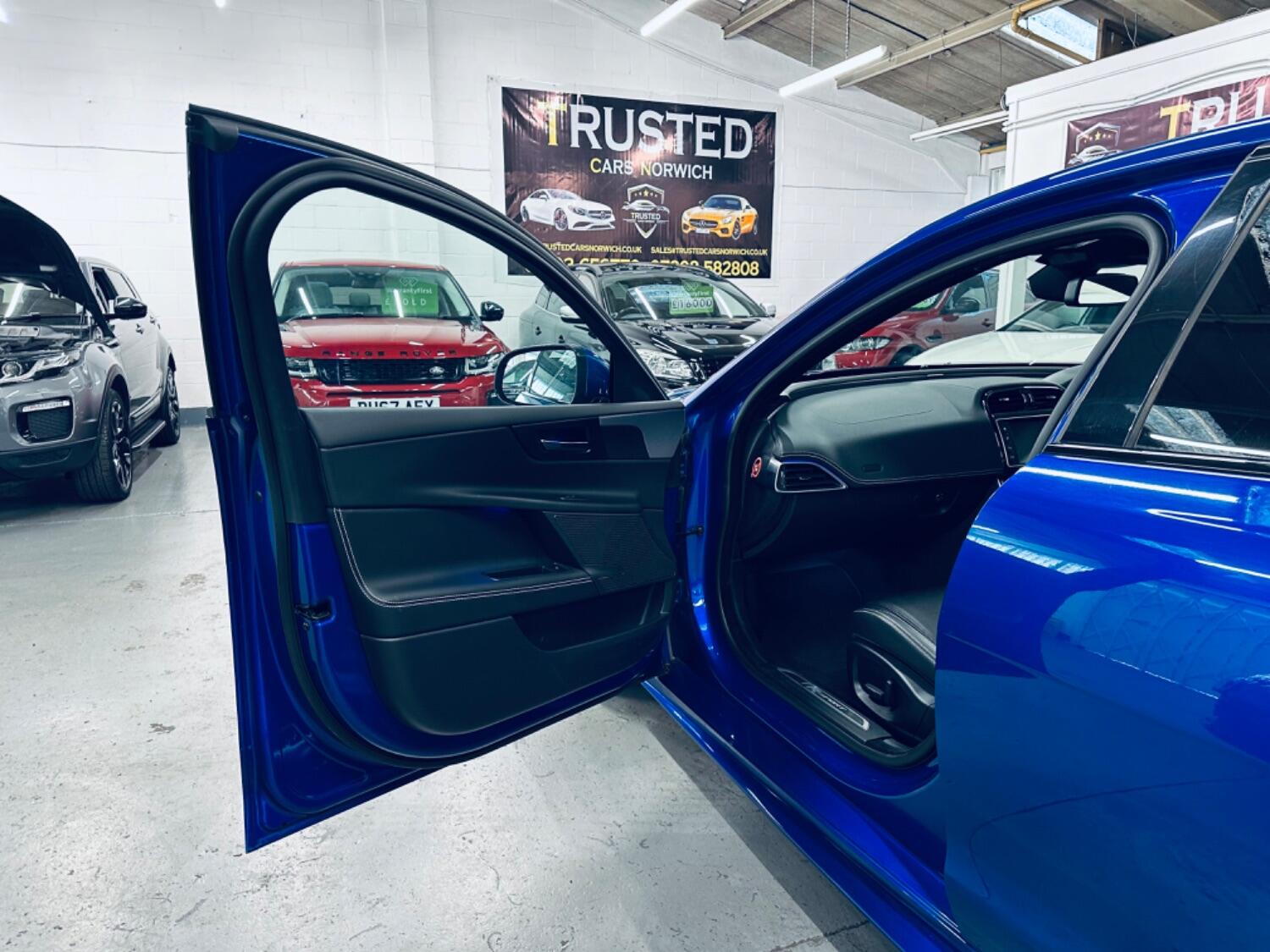 Used Jaguar XE 2017 for sale - 76397017: Photo 35