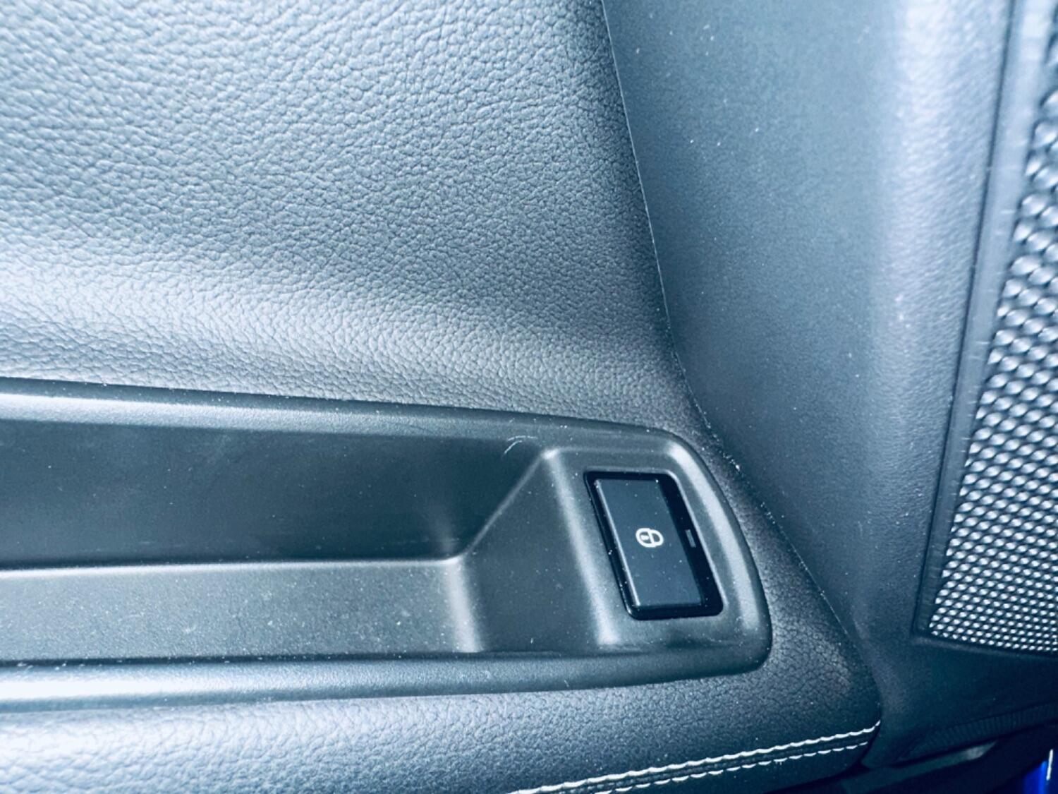 Used Jaguar XE 2017 for sale - 76397017: Photo 43