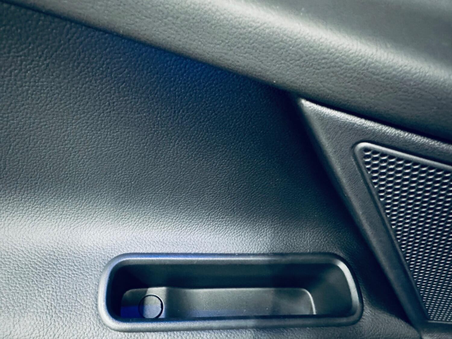 Used Jaguar XE 2017 for sale - 76397017: Photo 68