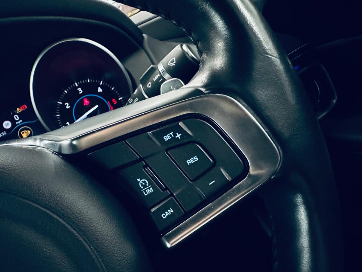 Used Jaguar XE 2017 for sale - 76397017: Photo 70