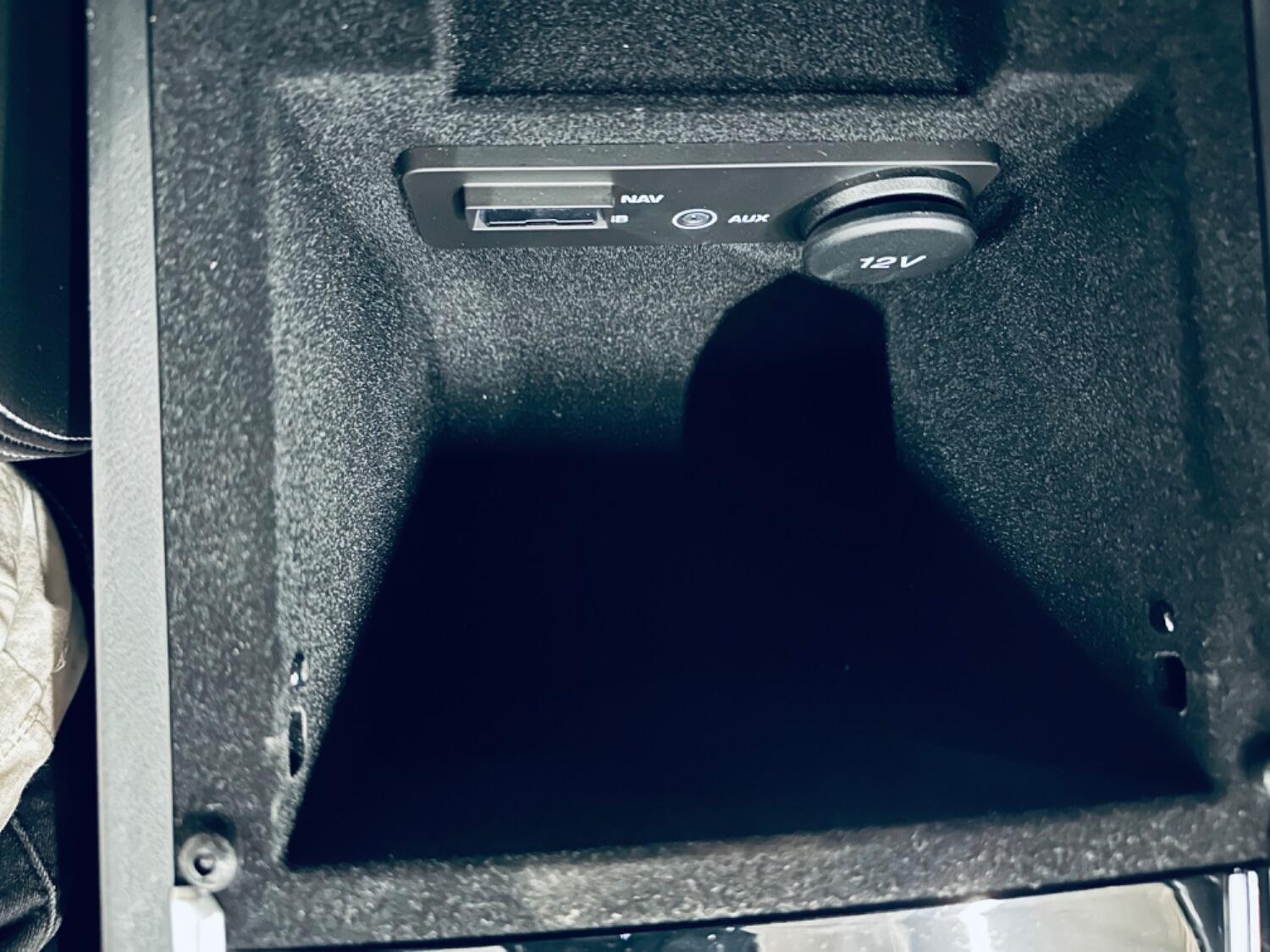 Used Jaguar XE 2017 for sale - 76397017: Photo 84