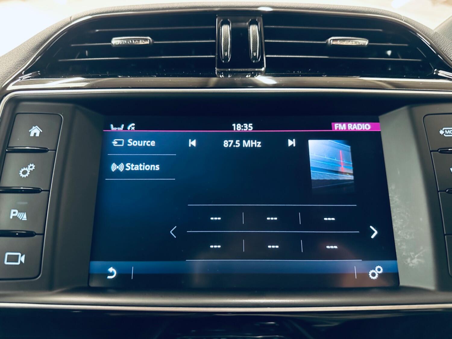 Used Jaguar XE 2017 for sale - 76397017: Photo 88