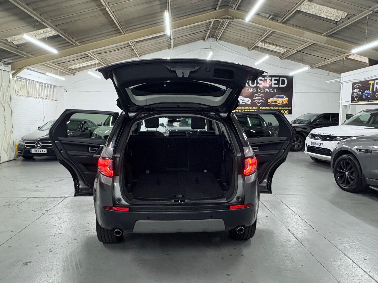 Used Land Rover Discovery Sport 2018 for sale - 76407601: Photo 12