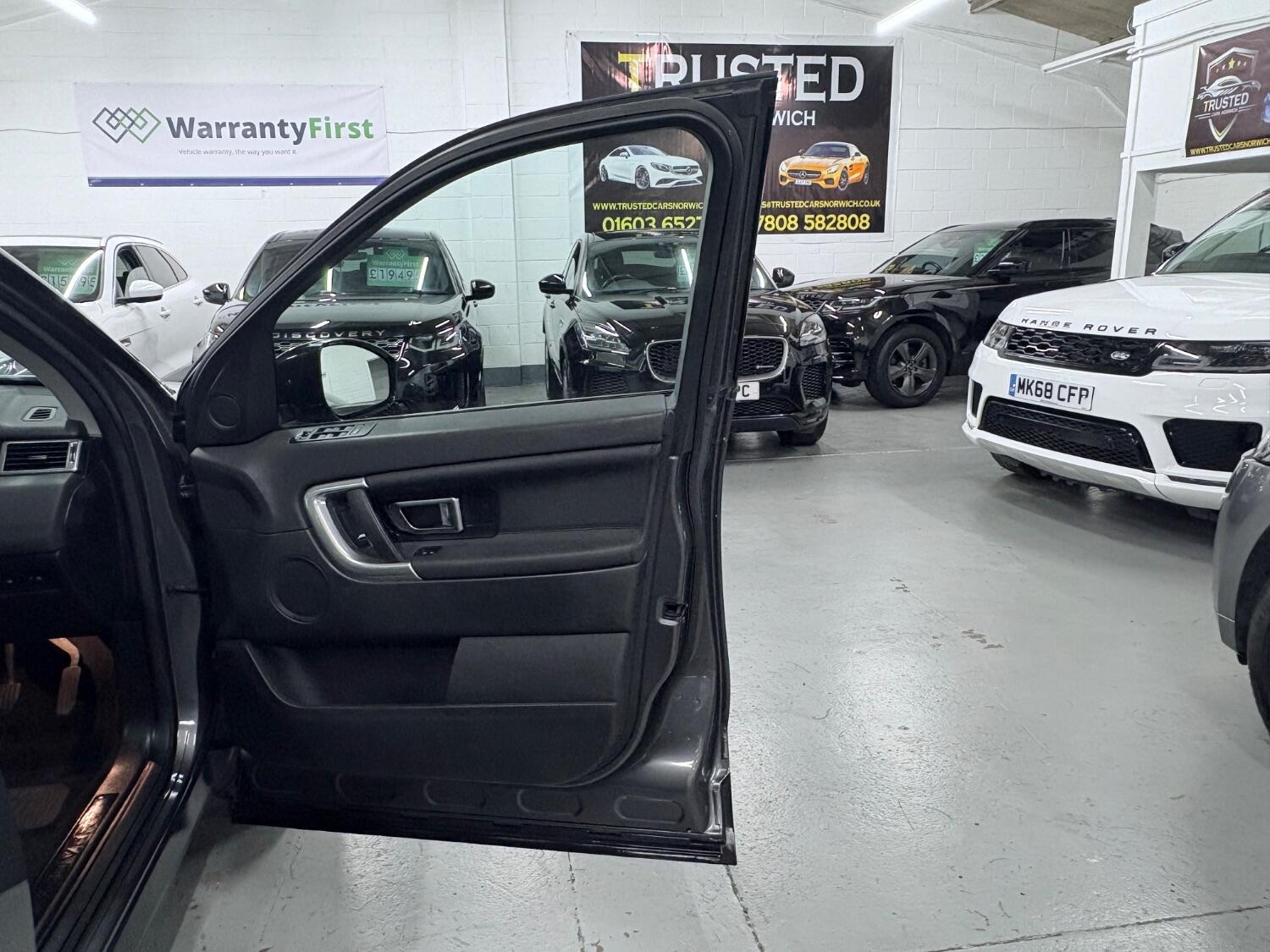 Used Land Rover Discovery Sport 2018 for sale - 76407601: Photo 30