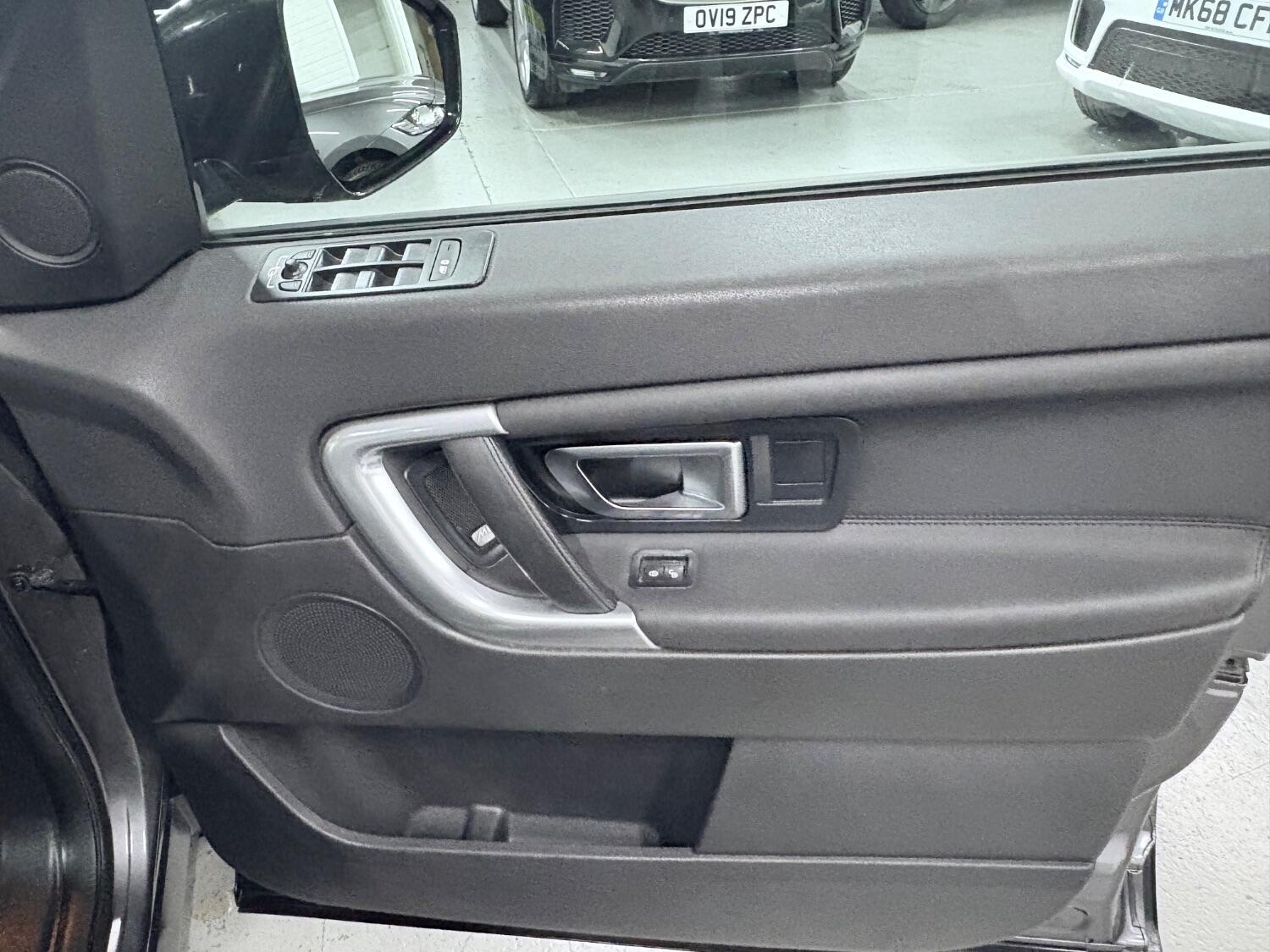 Used Land Rover Discovery Sport 2018 for sale - 76407601: Photo 33