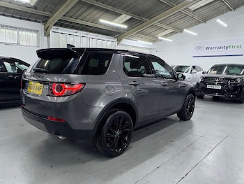 Used Land Rover Discovery Sport 2018 for sale - 76407601: Photo