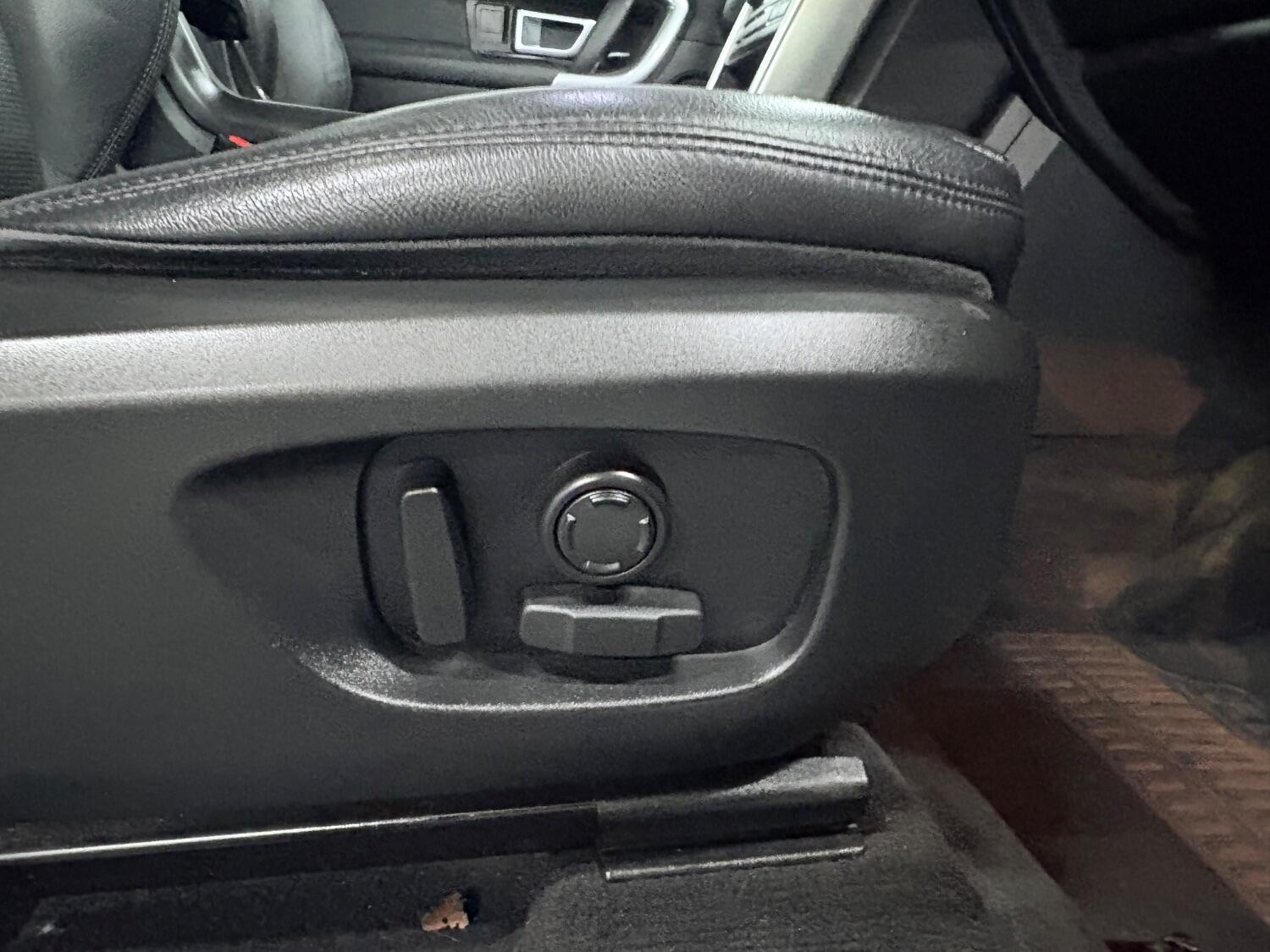 Used Land Rover Discovery Sport 2018 for sale - 76407601: Photo 42