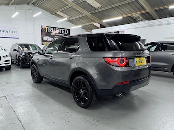 Used Land Rover Discovery Sport 2018 for sale - 76407601: Photo