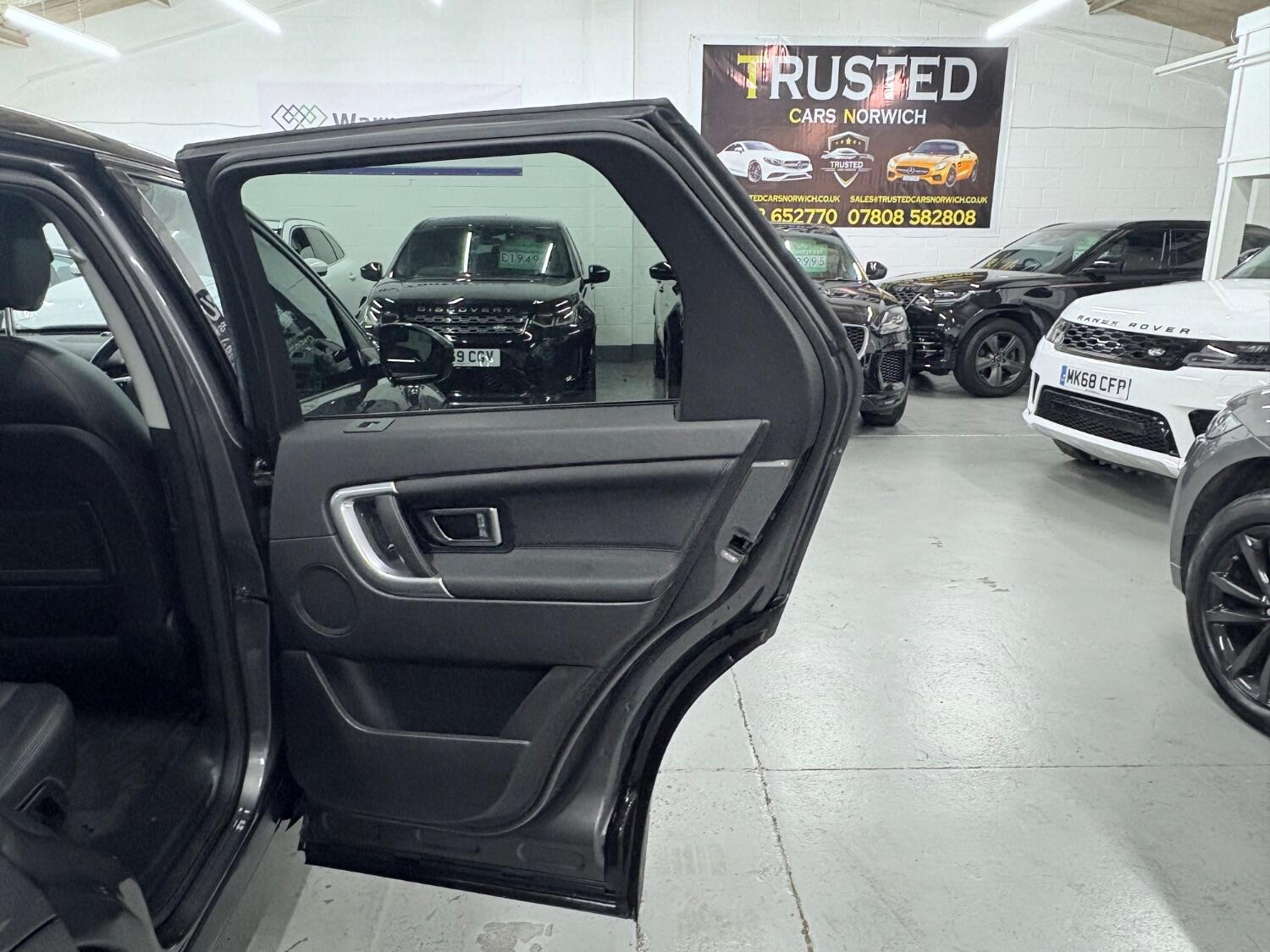 Used Land Rover Discovery Sport 2018 for sale - 76407601: Photo 57