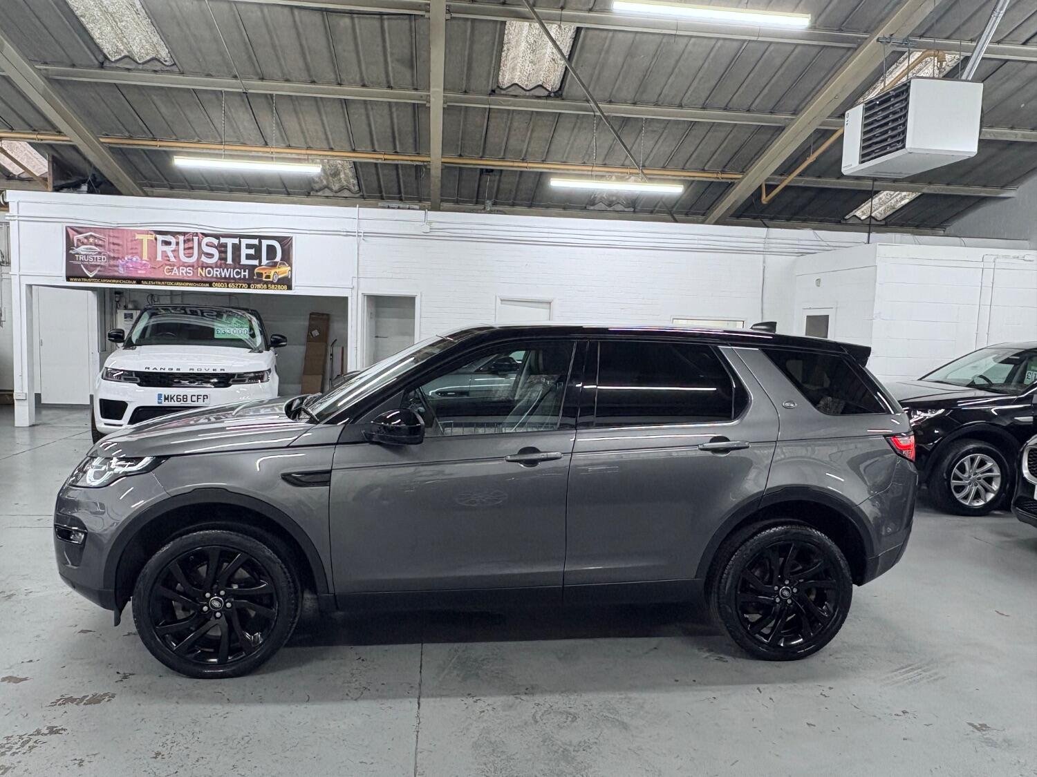Used Land Rover Discovery Sport 2018 for sale - 76407601: Photo 8