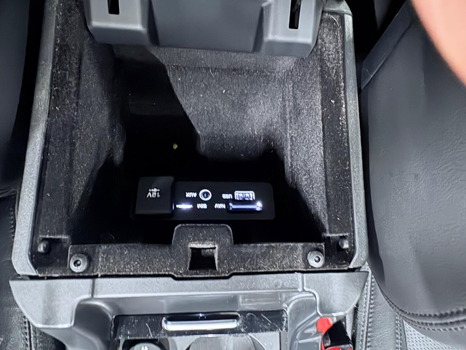 Used Land Rover Discovery Sport 2018 for sale - 76407601: Photo 86