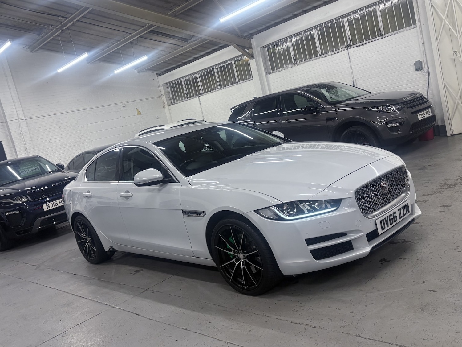 Used Jaguar XE 2017 for sale - 77129516: Photo 12