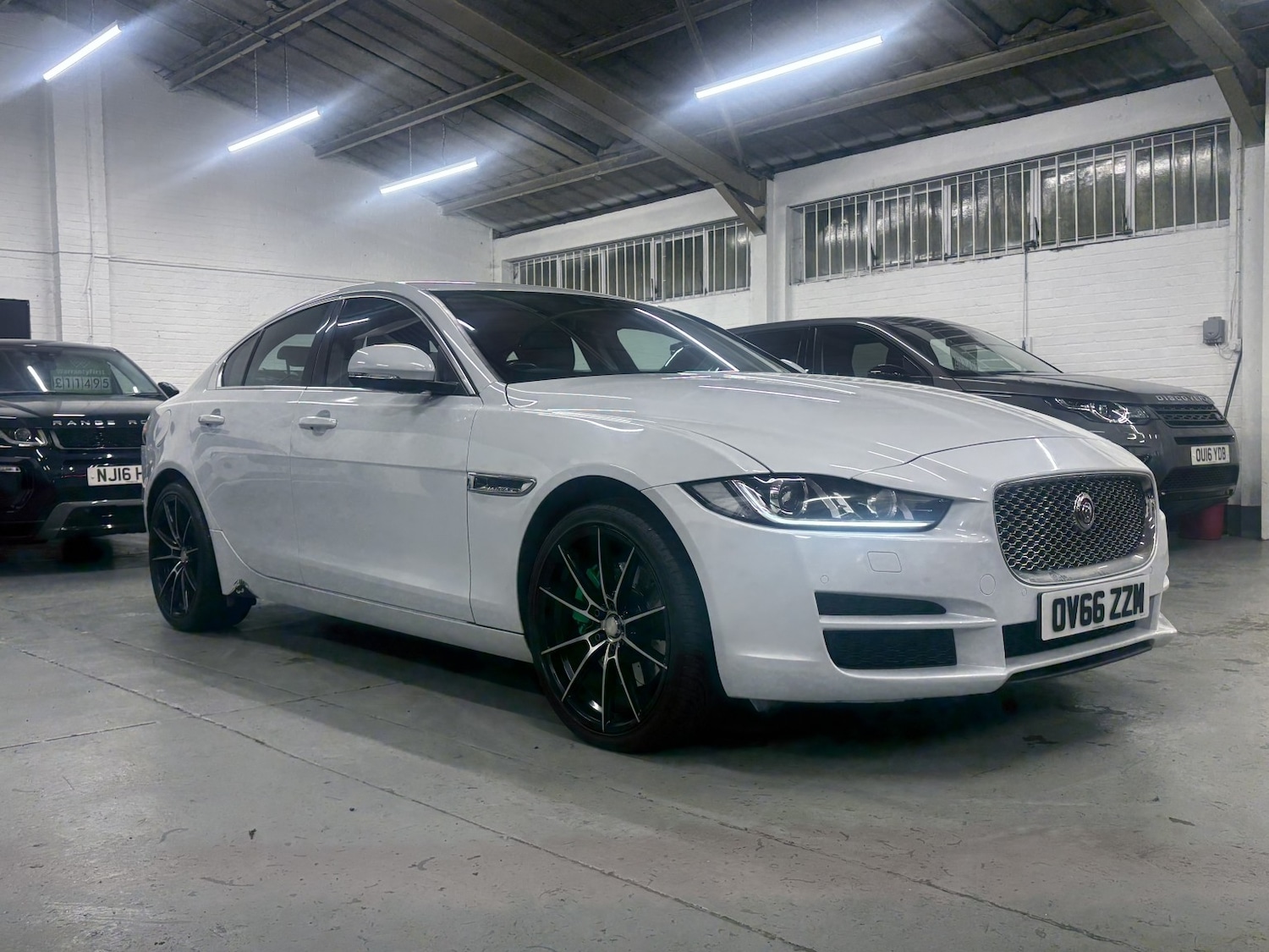 Used Jaguar XE 2017 for sale - 77129516: Photo 14