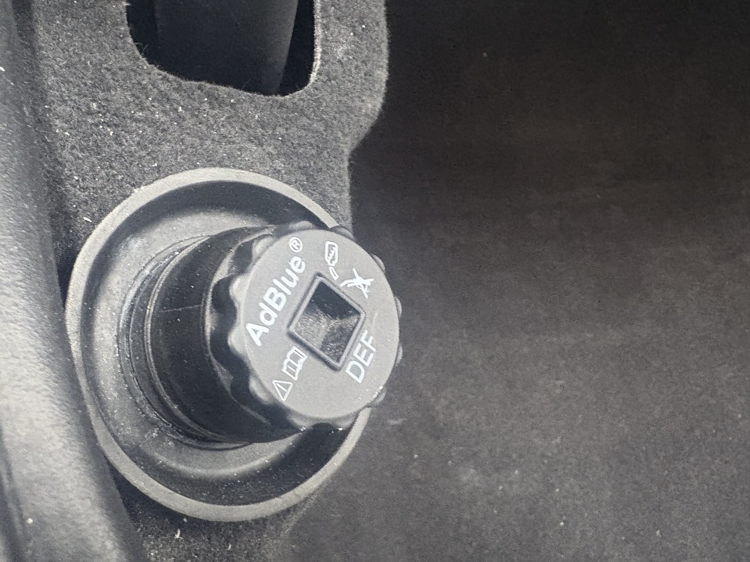 Used Jaguar XE 2017 for sale - 77129516: Photo 28