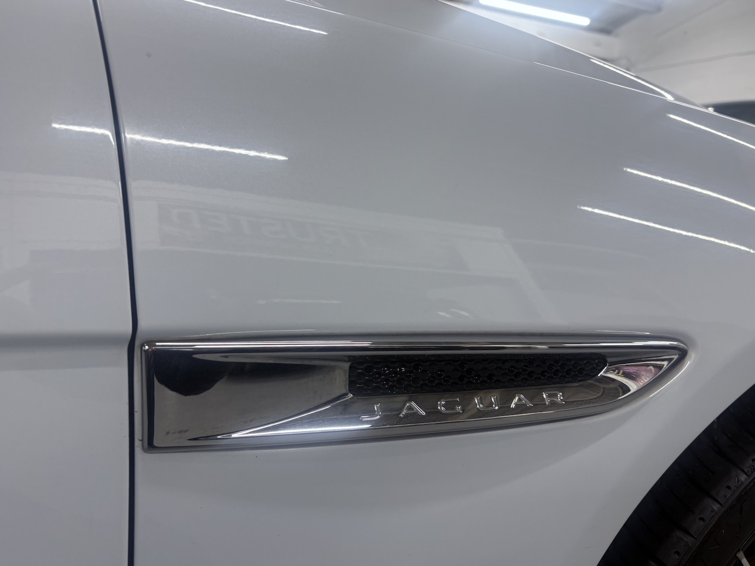 Used Jaguar XE 2017 for sale - 77129516: Photo 35