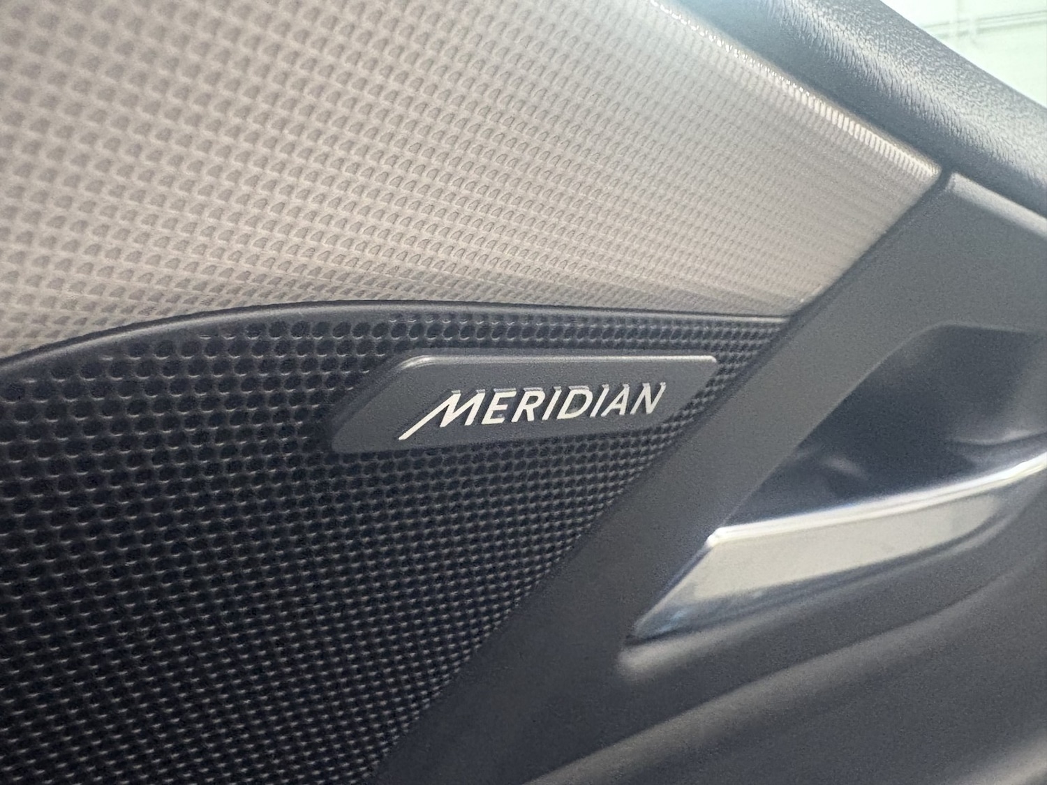 Used Jaguar XE 2017 for sale - 77129516: Photo 46