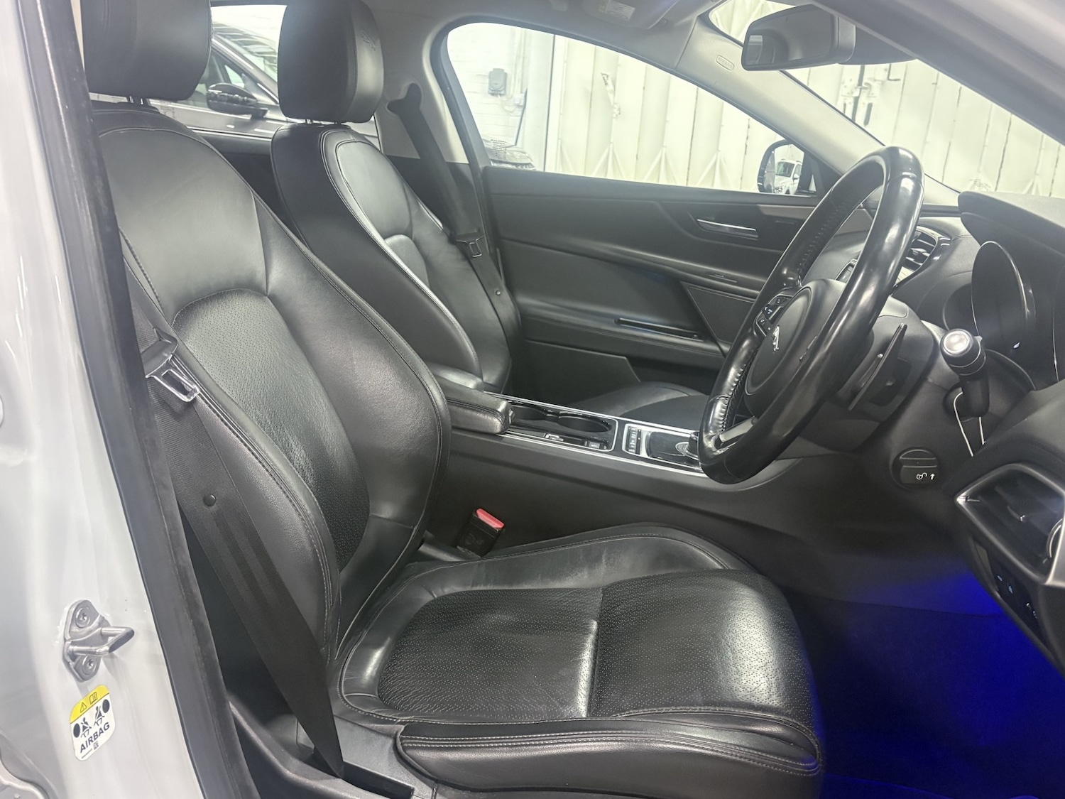 Used Jaguar XE 2017 for sale - 77129516: Photo 48